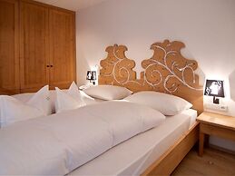 Zin Senfter Residence