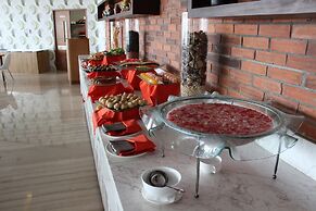 Hariston Hotel & Suites