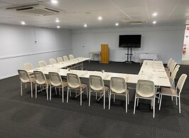 Sugar Country Motor Inn