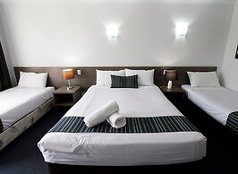 Sugar Country Motor Inn