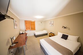 The Cosmopolitan Motel and Serviced Apartments