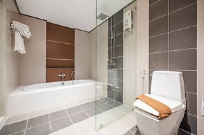 Manhattan Pattaya Hotel