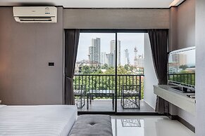 Manhattan Pattaya Hotel