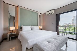 Manhattan Pattaya Hotel