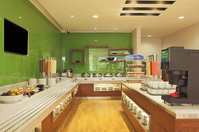 Holiday Inn Express Semarang Simpang Lima by IHG