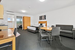 Browns Plains Motor Inn