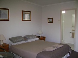 River Park Motor Inn