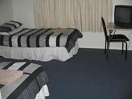 River Park Motor Inn