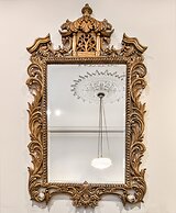 Captain's Retreat Apartments and Cottages