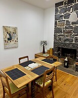 Captain's Retreat Apartments and Cottages