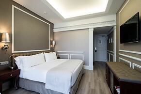 Catalonia Passeig de Gràcia