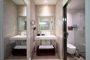 Catalonia Passeig de Gràcia