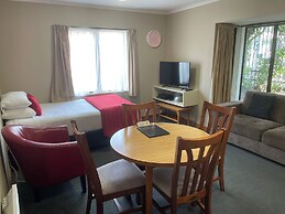 Allan Court Motel
