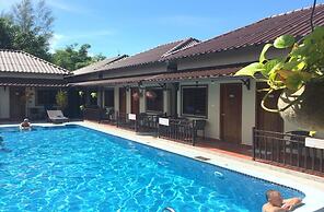 Makara Bungalows