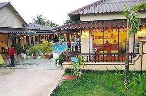 Makara Bungalows