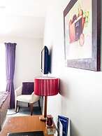 Bush Inn Court Motel