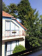 Bush Inn Court Motel