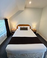 Bush Inn Court Motel