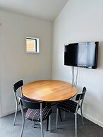 Bush Inn Court Motel