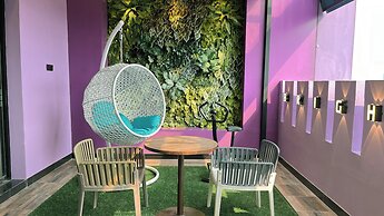 Oak Tree Urban Jakarta