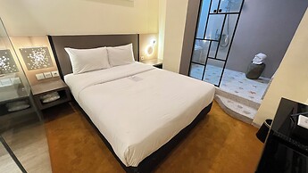 Oak Tree Urban Jakarta