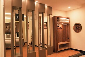 Oak Tree Urban Jakarta