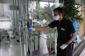 Oak Tree Urban Jakarta