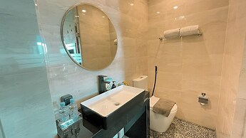 Oak Tree Urban Jakarta