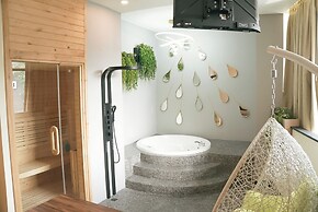 Oak Tree Urban Jakarta