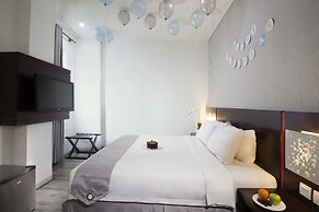 Oak Tree Urban Jakarta