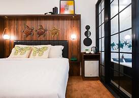 Oak Tree Urban Jakarta