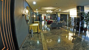 Amaroossa Cosmo Jakarta