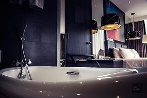 Amaroossa Cosmo Jakarta