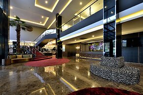 Amaroossa Cosmo Jakarta