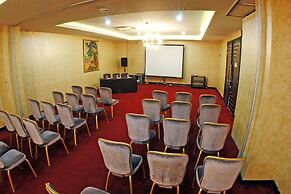 Amaroossa Cosmo Jakarta