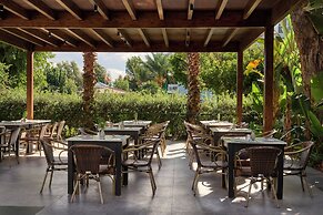 Esperides Beach Resort