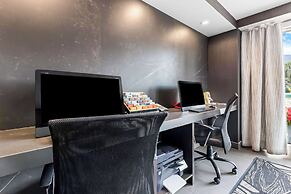 Best Western Plus Banff International Lodge