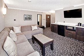 Best Western Plus Banff International Lodge