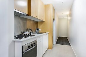 Melbourne CBD Central Apartment Hotel