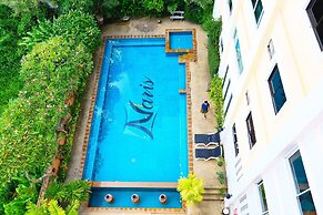 Naris Art Hotel