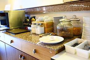 Naris Art Hotel