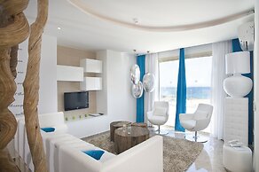 Althea Kalamies Luxury Villas By Louis Hotels