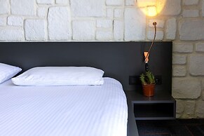 Mene City Hotel