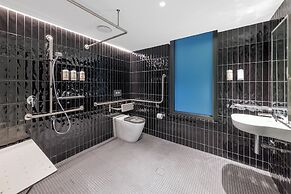 ADGE Hotel & Residences