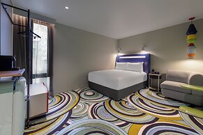 ADGE Hotel & Residences