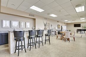 By The Sea Gulf View Deluxe Condo