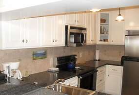 By The Sea Gulf View Deluxe Condo