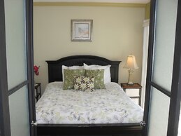 By The Sea Gulf View Deluxe Condo