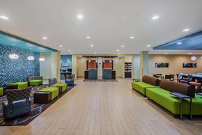 La Quinta Inn & Suites by Wyndham Beeville