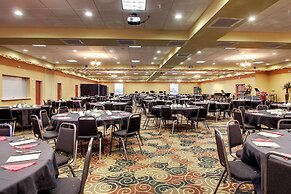 Cobblestone Hotel & Suites – Broken Bow